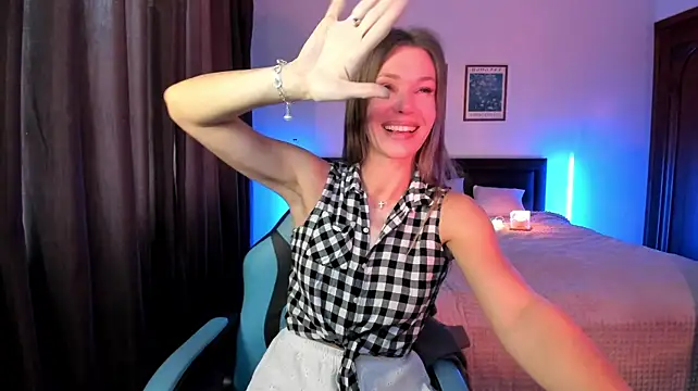 miababemi09 live cam on StripChat
