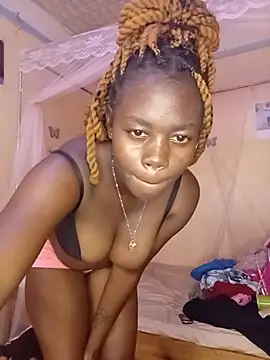 Sexxiebi live cam on StripChat