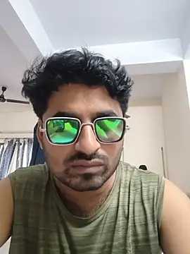 Lickingmaster_Bull420