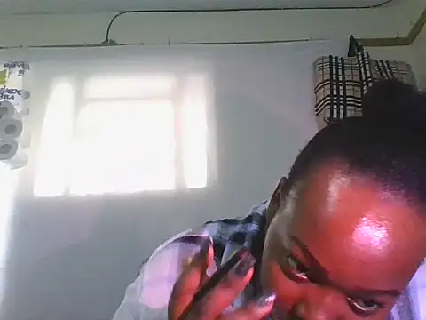 sweetbootty03 webcam