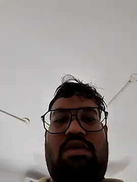 vinay_smalldick live cam on StripChat