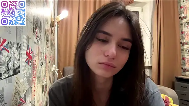 Barbie_ee live cam on StripChat
