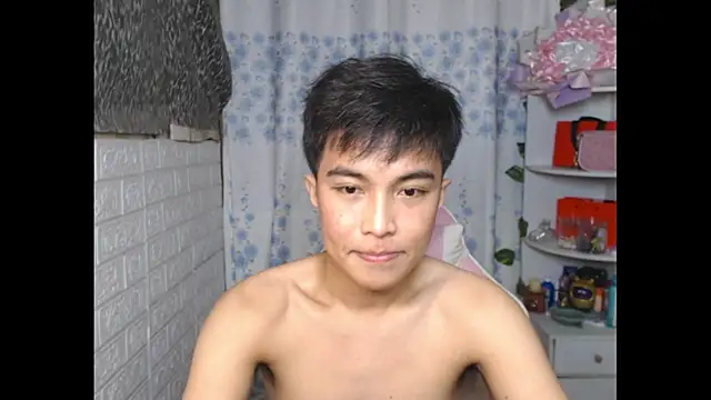 _peachyboyyy webcam