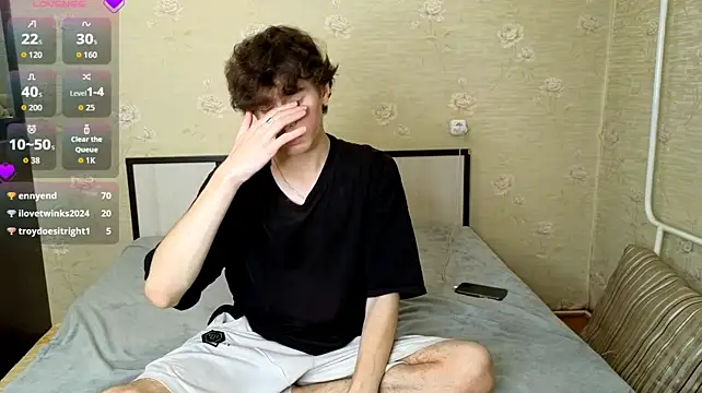 liam_winss (M twink) - play with dick