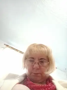 Elena_Beautiful784 live cam preview