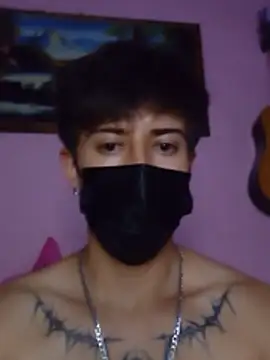 alekromromm