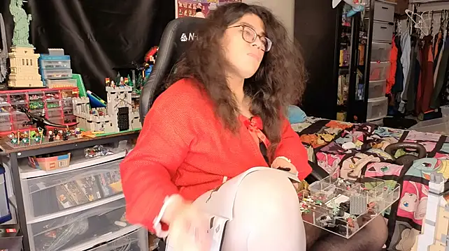 ShinyCherub live cam preview