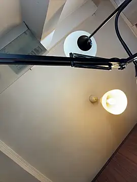 Hotmomcheckk_ live cam preview