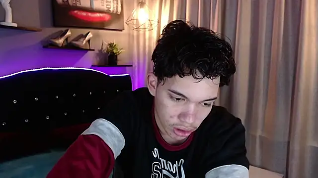 haku_nayro webcam stripchat model stream image