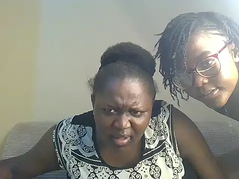 Lil_miss_chubby webcam stripchat model stream image