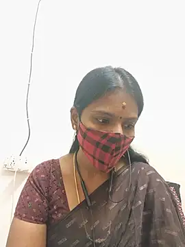 Tamil_Yalini12 live cam on StripChat
