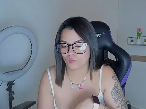 mia_lemarc