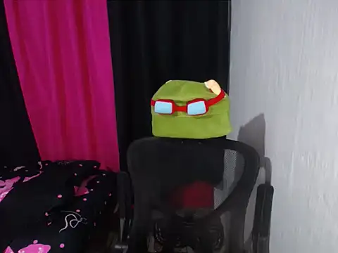 BriannaCruz24 webcam