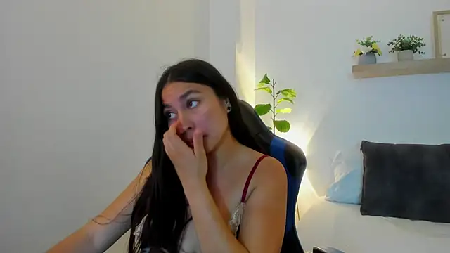 bella_99_ live cam on StripChat