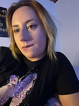 BlushMoon_Baby webcam stripchat model stream image