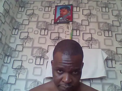Chumba_001 live cam on StripChat
