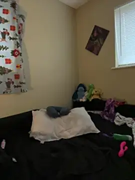 Freakydeafgirl live cam on StripChat