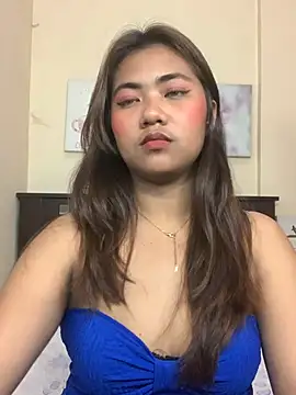 YaraSmith live cam on StripChat