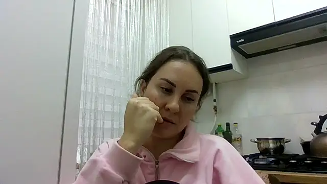 MeadowEyes live cam on StripChat