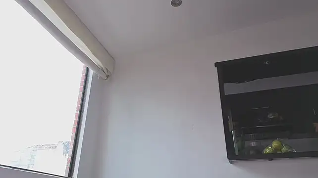 Megan_Lim live cam on StripChat