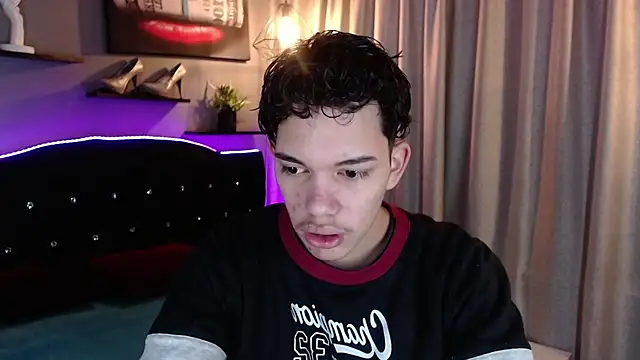 haku_nayro webcam