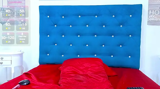 Kloe__11x webcam stripchat model stream image