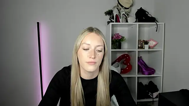 EvelynBlond