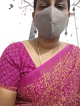 Tamil_Meera12 live cam on StripChat