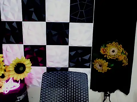 XwildCUcumberX live cam on StripChat