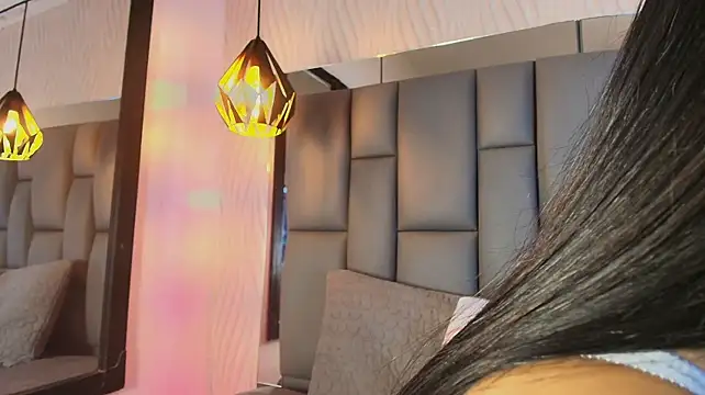 lana_sliim (F teen) - Fuck my ass with a bigger cock.