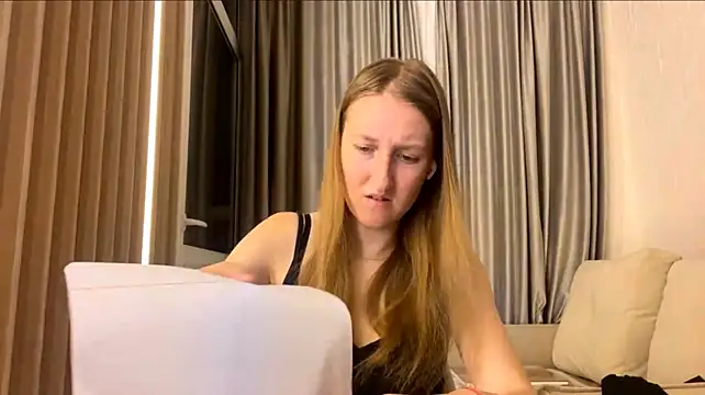 GainfulCoil live cam on StripChat