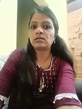 Nehaa702213 live cam room