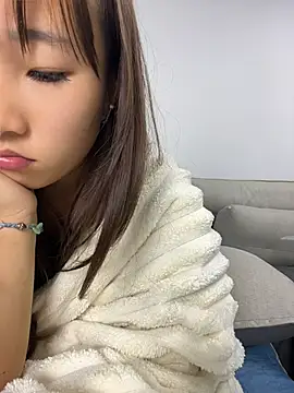 rongrong69 live cam on StripChat