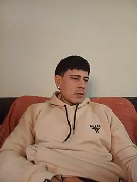 ThestuB live cam on StripChat