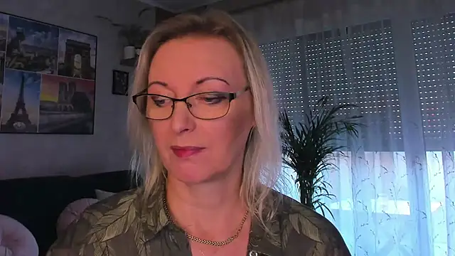 vanessa_chat live cam on StripChat