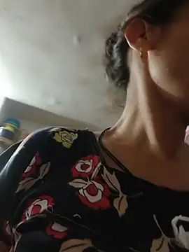 Sexy-Suhani2