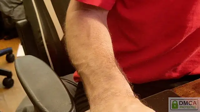 BrokenWithoutCare live cam preview