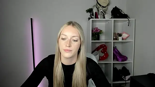EvelynBlond