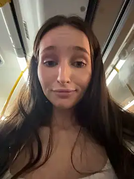 -missbehaving- live sex cam