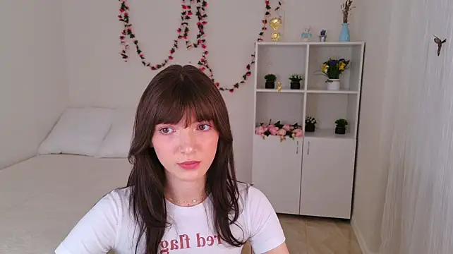 OwlEva live cam on StripChat
