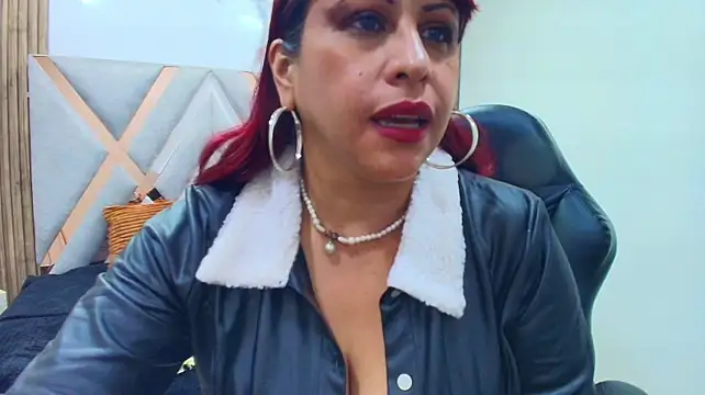 Anabella_Thompson live cam on StripChat