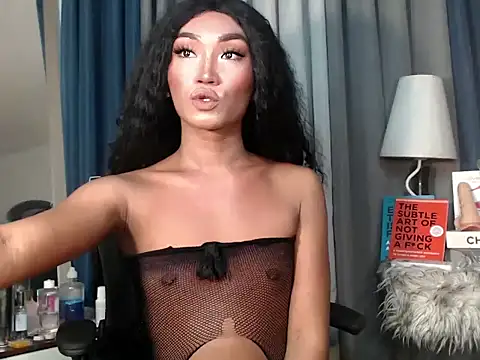 queen_serifina1