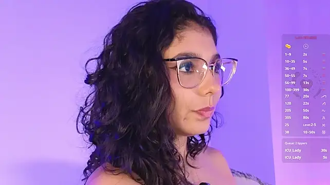 naty_saenz live cam on StripChat