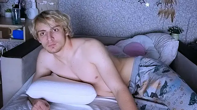 BloodyBlondiee