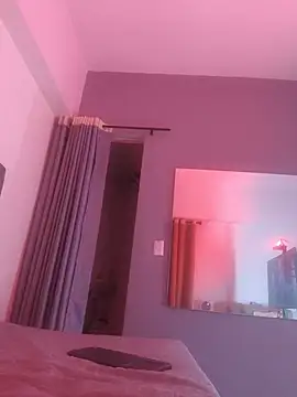 Danteluxx_ live cam on StripChat