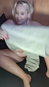 Bella_Squirts