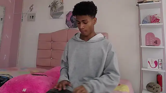 Santy_bigcock_01