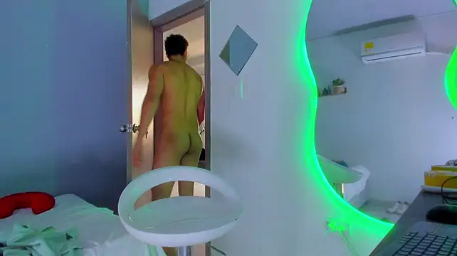 Kris_Khalifa69