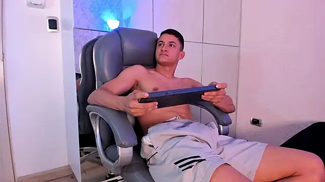 Simon_Axe