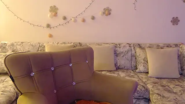 YourfantasyGiuly live cam on StripChat
